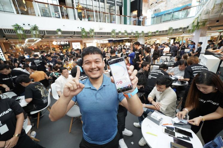 삼성 '갤럭시노트10' 한국·미국·중국 70여개국 공식 출시