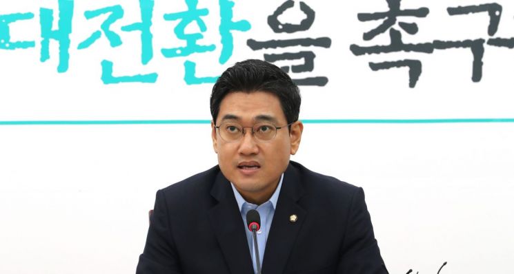 '취임 100일' 오신환, 기승전-손학규 퇴진…“결단 내려달라”