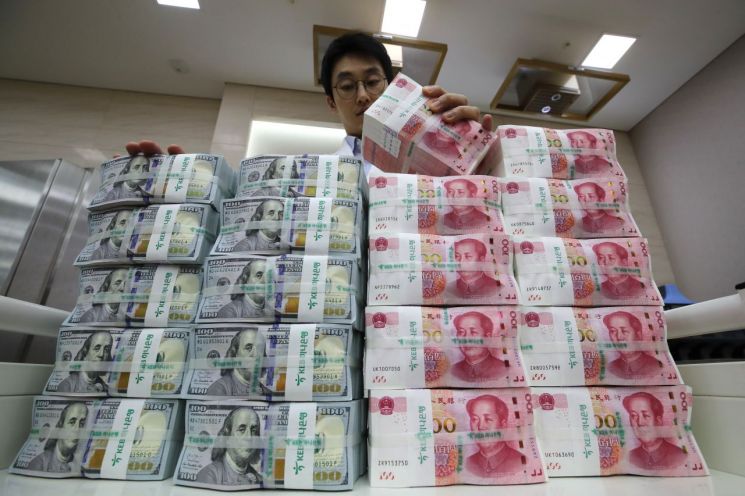 정부, 그린북서 7개월째 '부진' 언급…"글로벌 교역·제조업 경기 위축" 