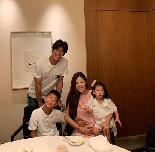 [공식입장]김성은 셋째 임신, 다둥이 대열 합류…"이젠 다섯 식구"