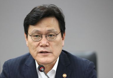 최종구 "신정법·금소법 마무리 못해 안타깝다"