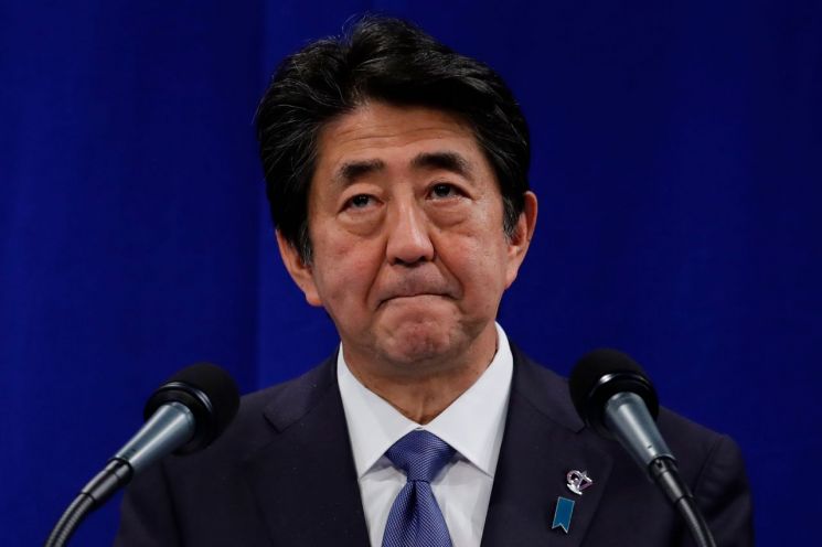 "명부 백업 형태로 남아 있었다"…벚꽃 파문 일파만파