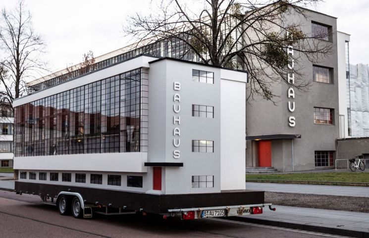 Tiny bauhaus