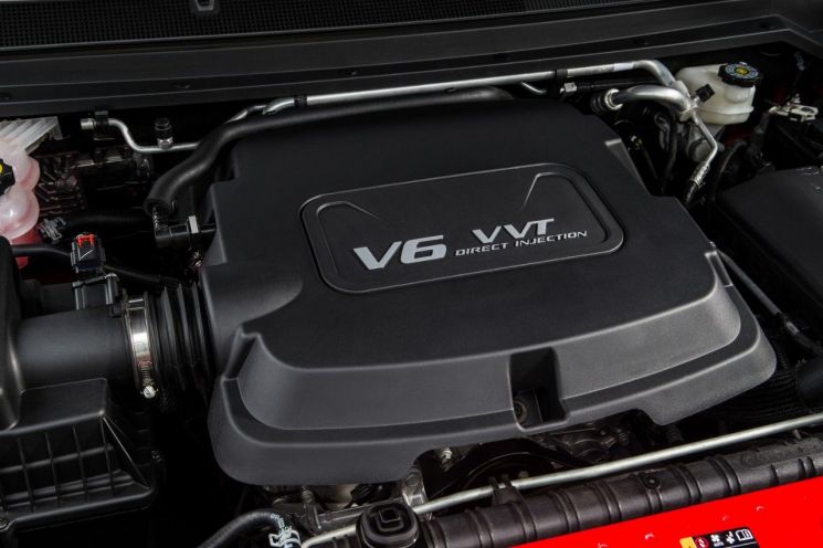 [김지희의 타볼레오]국내 경쟁모델 없다! '아메리칸 정통 픽업' 쉐보레 콜로라도