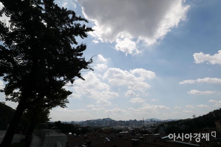[포토]하늘이 예쁜 8월의 마지막 금요일 