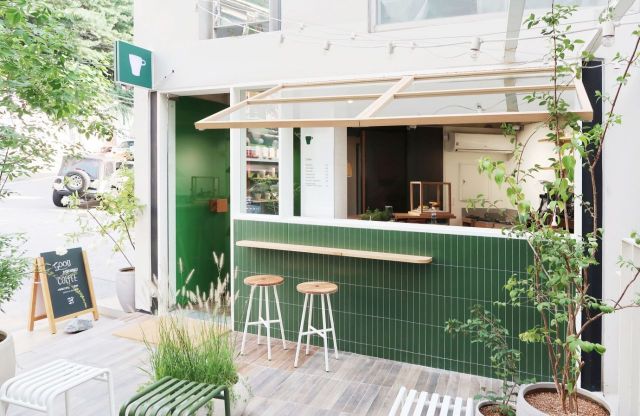 코오롱FnC 에피그램, '그린 라이프' 경리단길 올모스트홈 카페 오픈 