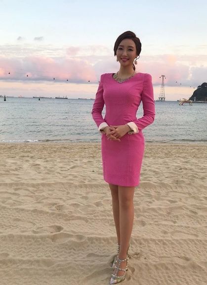 매력부자 이하윤 아나운서 일상 속 각선미