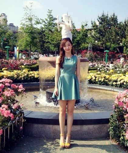 매력부자 이하윤 아나운서 일상 속 각선미