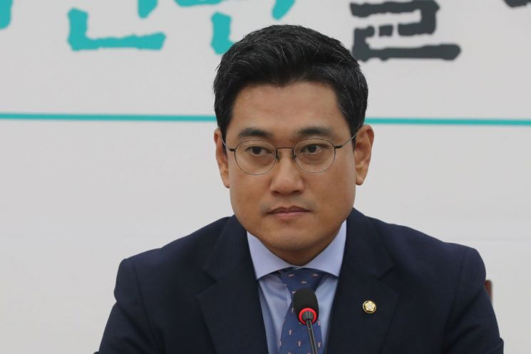 오신환, 조국 청문회 '보이콧'…“한국당 아무 생각이 없다”(종합)
