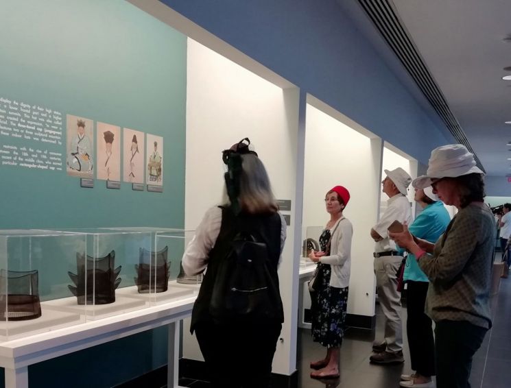 코리아나 화장박물관, 뉴욕에서 韓전통 모자문화를 알리다