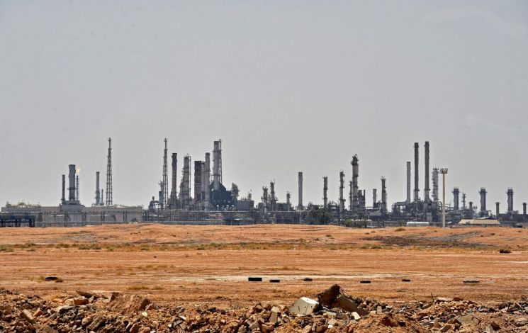 OPEC+·G20 사상최대규모 원유 감산 합의…'수급 부담은 여전'