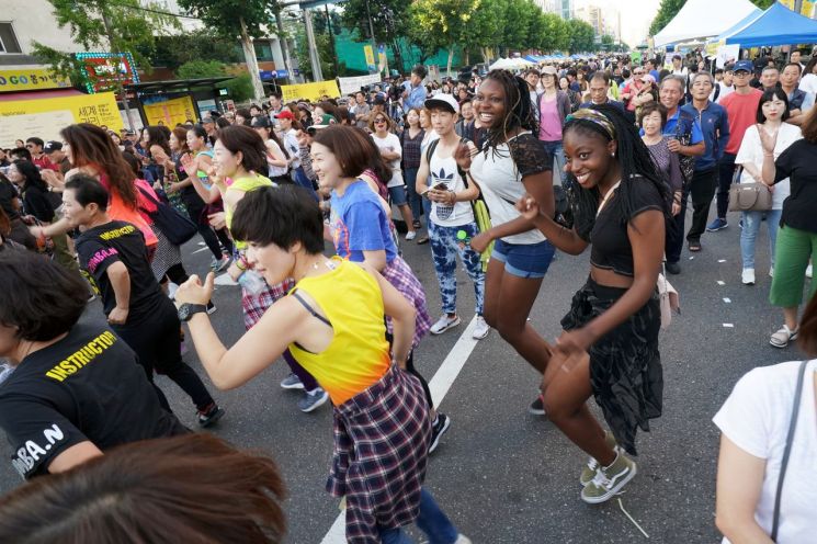 동대문구 ‘제8회 세계거리춤축제’ 개최