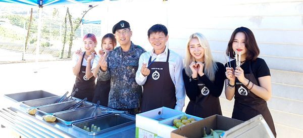 한국토종닭협회·다향(다솔), 국군 장병에 감사 토종닭 삼계탕 배식