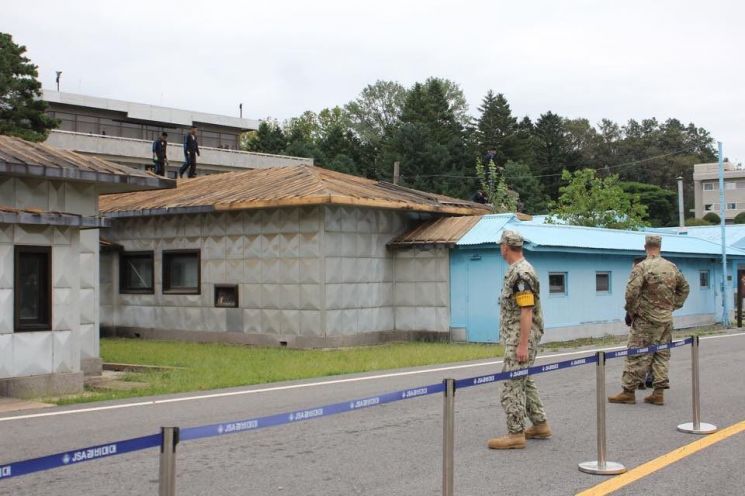 남북·유엔사 '태풍 피해' JSA 건물 함께 보수…"능동적 협력"