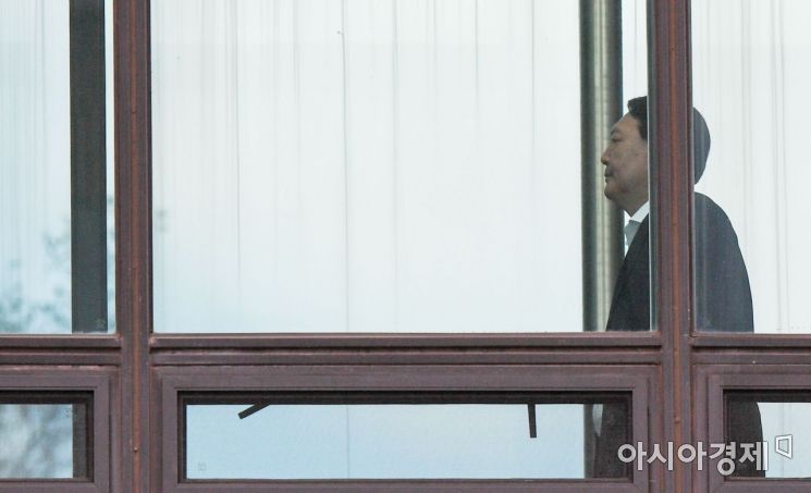 [포토]조국 법무부 장관 자택 압수수색 나선 검찰