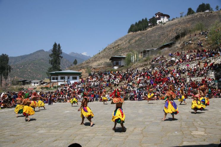 부탄 '다메체 가면북춤'