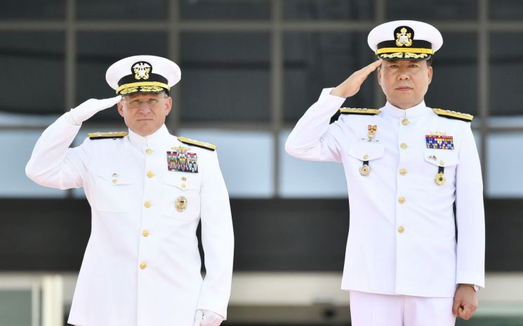 길데이 美해군총장 첫 방한…"해군 상호협력 방안 논의"
