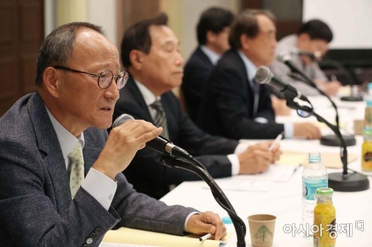 [포토]발언하는 조장옥 서강대 명예교수 