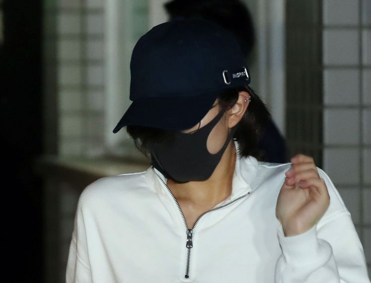 '마약 밀반입' 홍정욱 딸, 최대징역 5년 구형…檢 "미성년자여도 죄질 중해"
