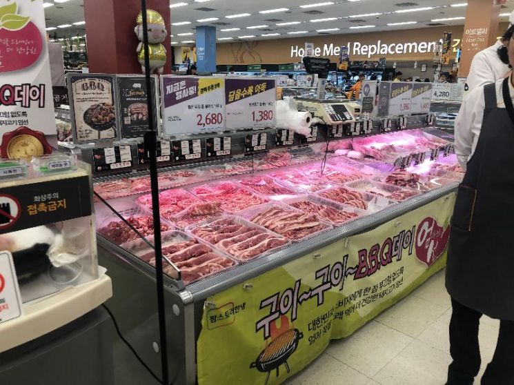 아프리카 돼지열병 여파 돼지고기 가격 내려도 안 팔린다