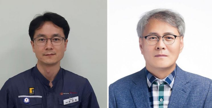 한재혁 한화토탈 수석연구원(왼쪽) · 김준섭 피엔티 대표이사