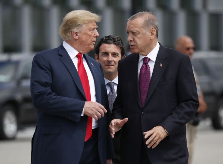 백악관 "터키, 곧 시리아 북부 침공…미군은 개입 안 할 것"