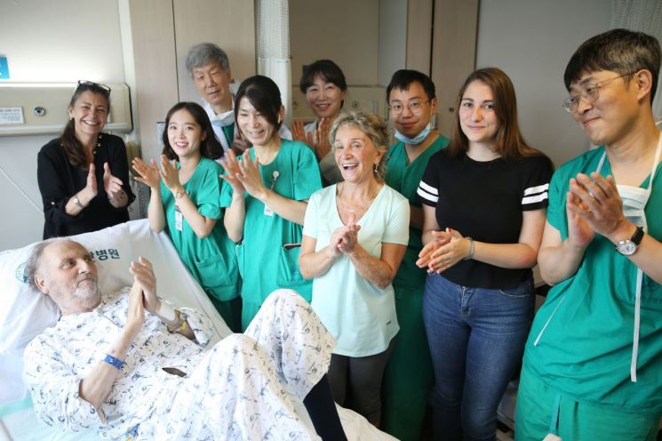 美도 포기한 말기 간경화 환자, 한국서 수술받고 새 삶