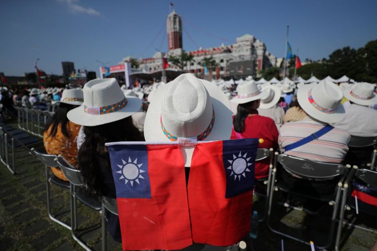 대만 총통 "中 일국양제 실패…홍콩 이어 대만도 위협"