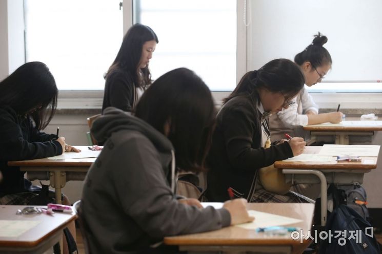 [포토]고3 전국연합학력평가 실시