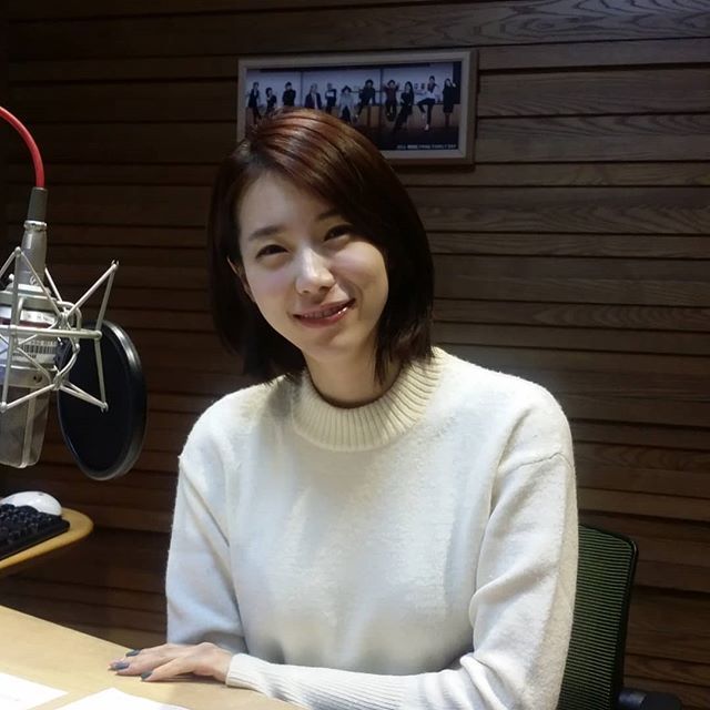 김초롱 MBC 아나운서/사진=MBC FM4U '세상을 여는 아침 김초롱입니다' 공식 인스타그램 캡처