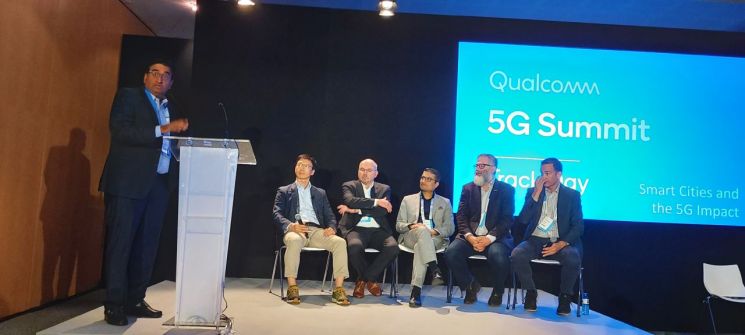맥데이타 유치헌 수석부사장(왼쪽 첫번째 패널리스트)이 퀄컴의 초청으로 스페인 바르셀로나에서 열린 '퀄컴 5G 서밋 2019'에 패널로 참석해 5G 융합보안 솔루션을 소개했다.