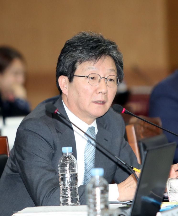 유승민 “文대통령, 시정연설 ‘큰 충격’…잘못된 예산 동의 안 해”