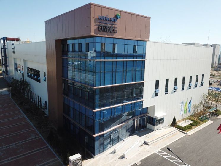 인천 송도에 수소연료전지 전극촉매 제조시설 준공…벨기에 유미코아 투자
