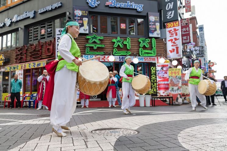 건대 맛의거리 음식문화축제 열려