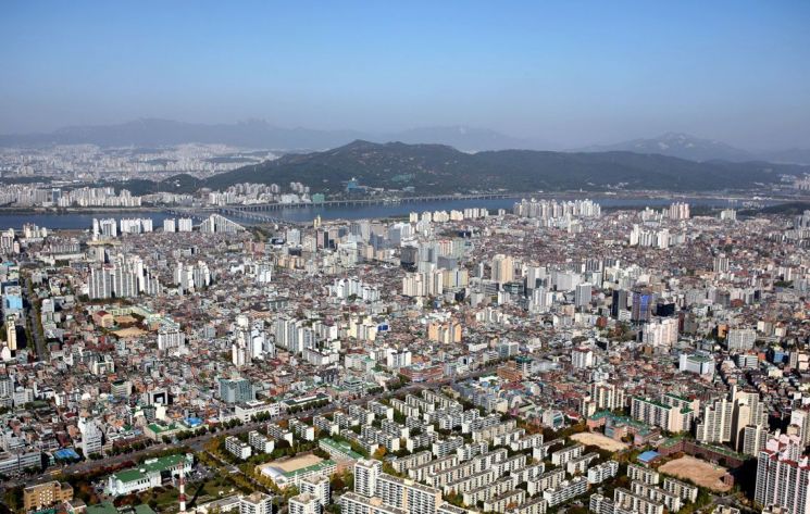 서울의 한 아파트 단지 전경.