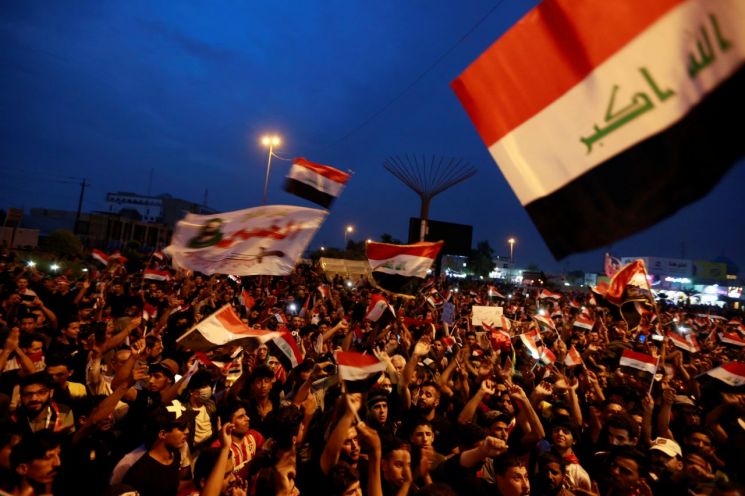 "석유 많지만 일자리 없어" 이라크 반정부 시위 격화…42명 사망