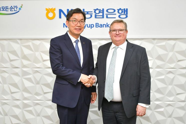 이대훈 NH농협은행장, 홍콩투자청장과 지점 개설 논의