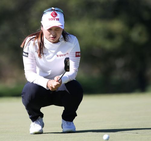 최혜진 "6언더파 스타트~"…박지영 선두 