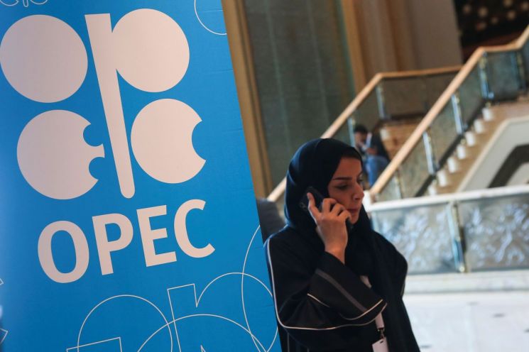 OPEC, 세계 원유 수요전망 하향조정…"경제 스트레스 징후"