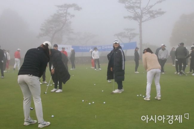 [포토] 여유로운 미소 보인 정소이 학생