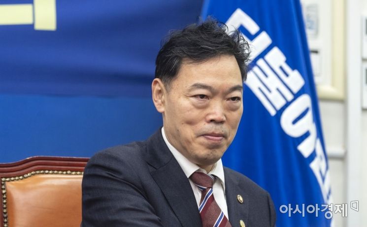 '직접수사폐지·수사상황 장관 보고'논란…법무부 "사실과 달라"해명