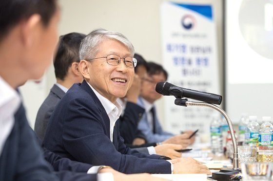 최기영 장관, 중이온가속기 구축현장 방문