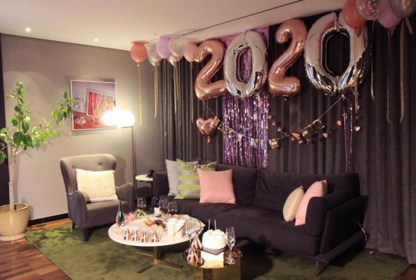 화려한 연말 파티는 특급호텔 스위트룸에서…'가심비' 패키지 봇물