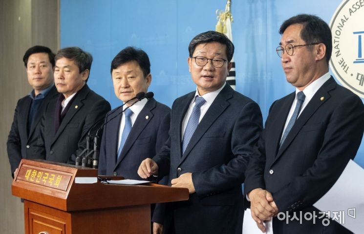 與 예산소위 "한국당, 협상 응하지 않으면 '4+1'로 예산안 처리"