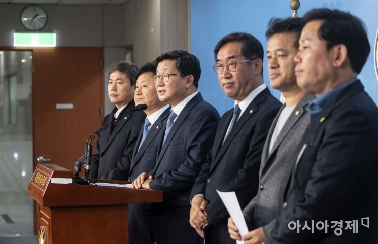 [포토] 민주당, 예산심사 파행 관련 기자회견