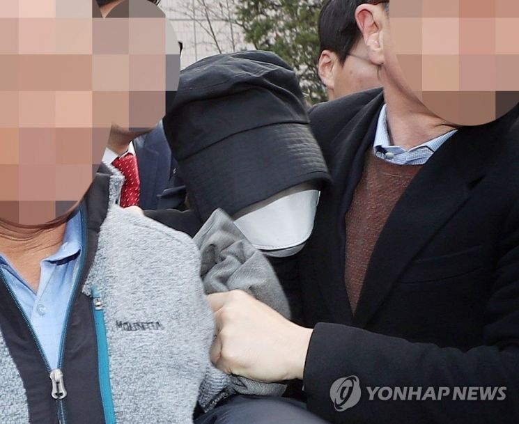 '마약 투약·밀반입' 홍정욱 딸 1심서 집행유예…보호관찰도 명령