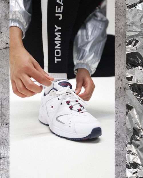 한섬 타미힐피거, 모던 베이직 스타일 '헤리티지 스니커즈' 출시