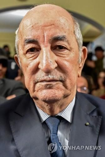알제리 새 대통령에 테분 전 총리 당선…시위 이어질 듯