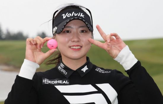 'KLPGA 신인왕' 조아연은 내년 목표를 3승과 평균타수 1위로 잡았다.