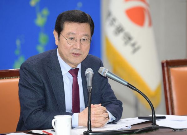 이용섭 광주시장  “5·18진상규명, 속도감 있게 추진돼야”